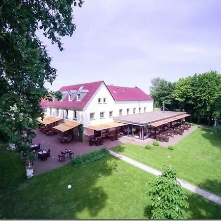 Gutshof Wellenbad فندق شفيرته