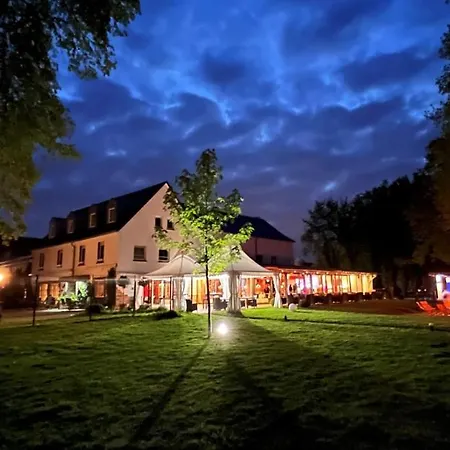 Hotel Gutshof Wellenbad 3*